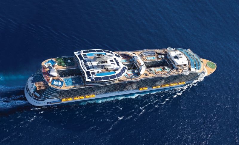 day, nature, white, ship, outdoors, blue, mode of transportation, pollution, damaged, aerial view, sea, architecture, cruise ship, Cruise, high angle view