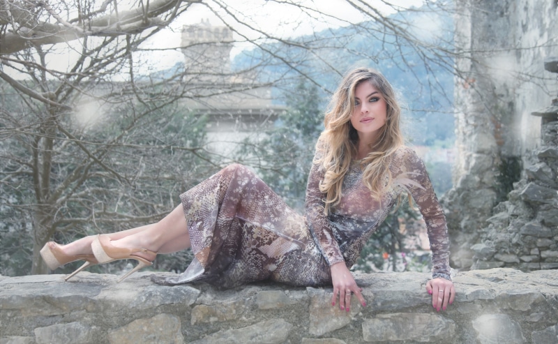 2K, model, heels, high, 2880x1775, high heels, blonde, women, outdoors