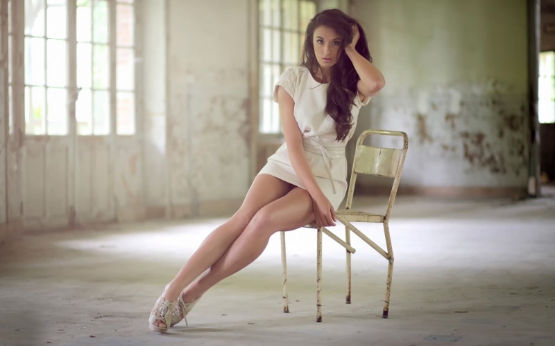 full length, fashion, beauty, young women, seat, glass, beautiful woman, one person, 1080P, t, white, young adult, chair, hairstyle, model, portrait, high heels