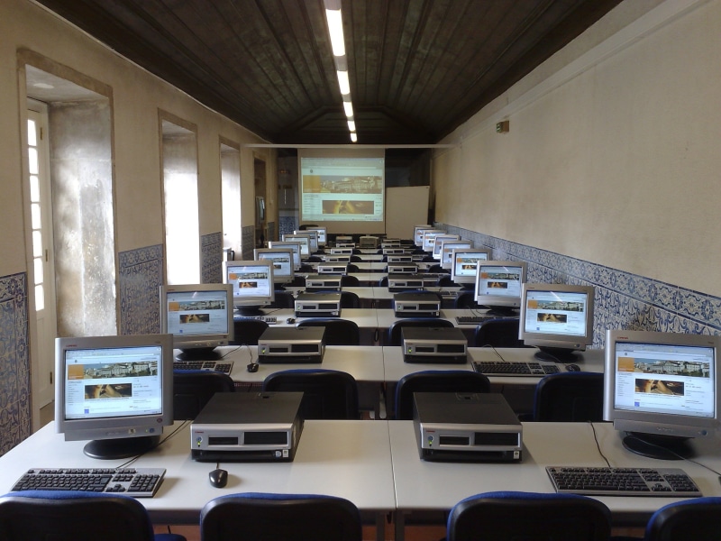 lab, 2K, table, classroom, technology, architecture, classes, monitor, absence, indoors, in a row, crt, business, seat, desk, chair, empty, computer, turned