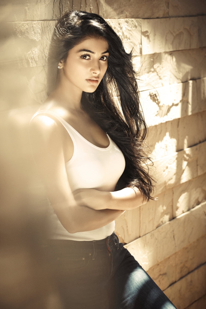 2K, Pooja Hegde, dark hair, model, women, brunette, actress, Indian