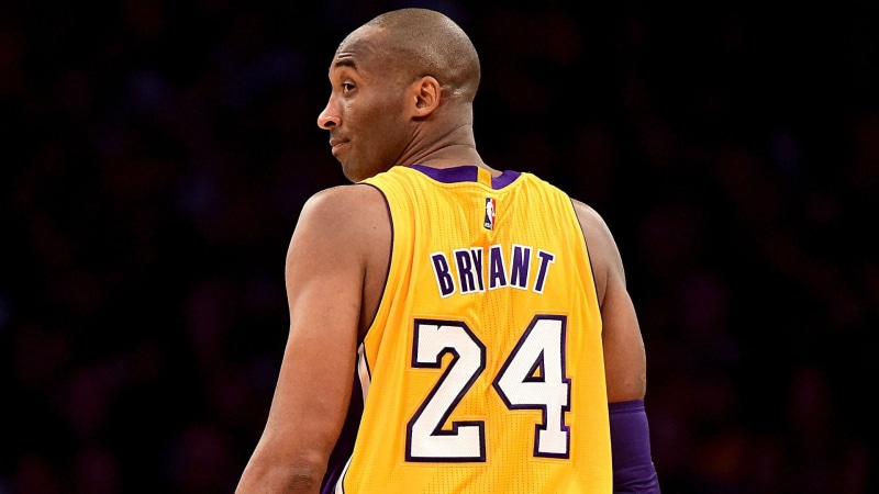 sport, mens track, waist up, shaved head, number, sportsman, men, sports clothing, clothing, kobe bryant windows backgrounds, standing, focus on foreground