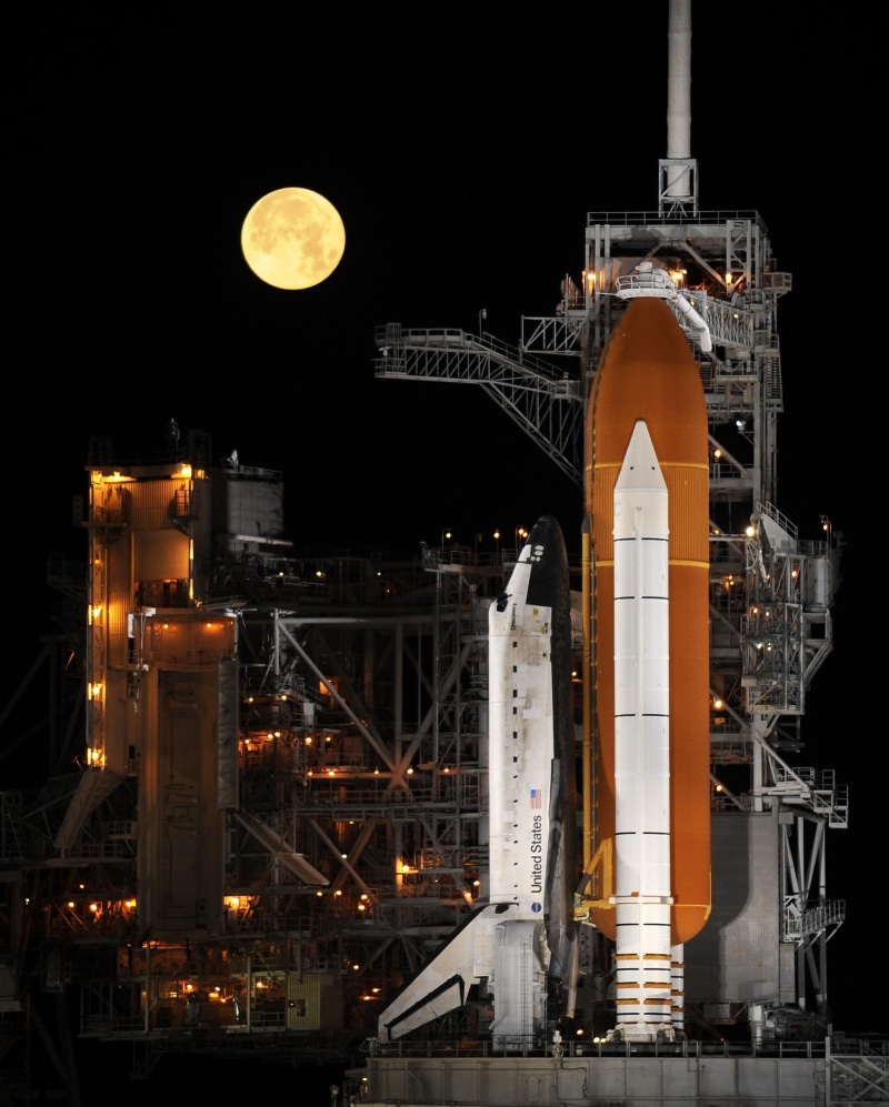 nasa, sky, photo, selective, focus, 1080P, launch pad, building exterior, travel destinations, space shuttle, illuminated, full moon, nighttime, space