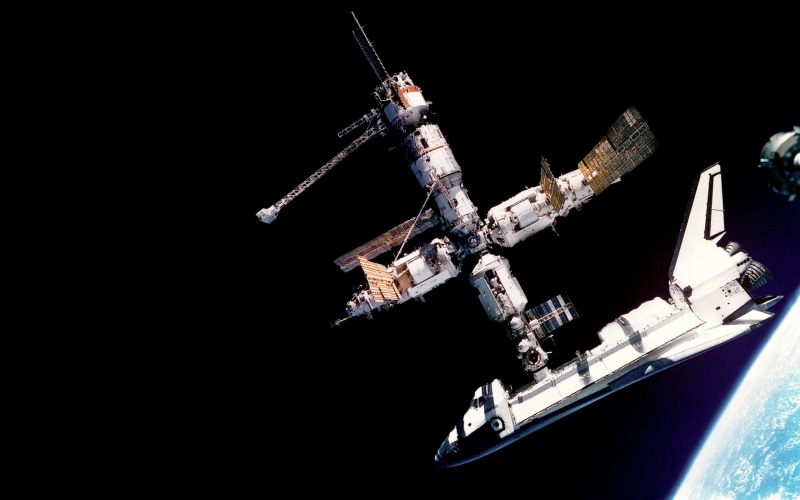 transportation, white, mode of transportation, low angle view, sky, shuttle, space, on the move, outdoors, airplane, 2K, water, ship, nautical vessel