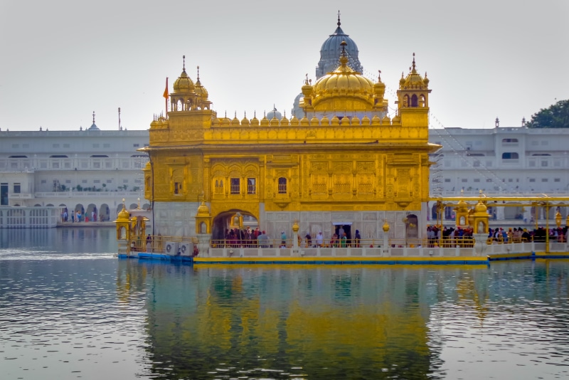 spirituality, history, india, sky, reflection, tourism, place of worship, water, travel, golden temple, temple, 4K, building, amritsar, belief, the past