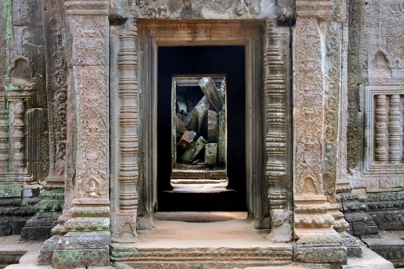 ancient civilization, art and craft, 4K, architectural column, ancient, building exterior, religion, temple, ruin, human representation, craft, ancient history