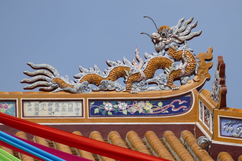 vietnam, bridge, monument, travel destinations, 5K, royal palace, low angle view, historically, the past, sculpture, historic building, gold, architecture