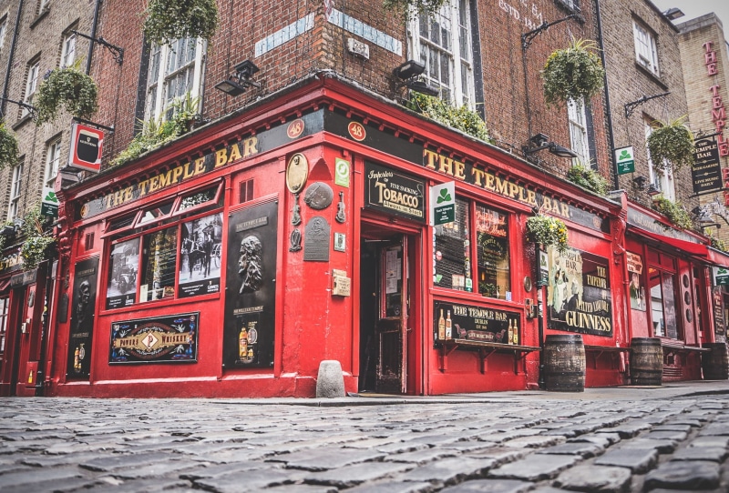 ireland, traveling, traditional, street, built Structure, tourist, 1080P, old, building, sign, cultures, establishment, city, text, window, no people
