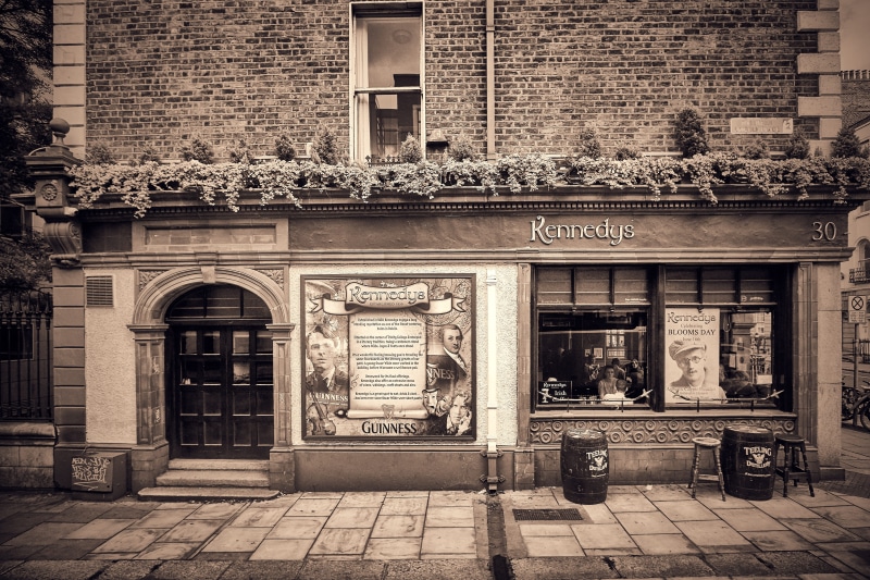 sidewalk, building exterior, paving stone, window, entrance, 5K, door, representation, outdoors, street, ireland, dublin, day, irish pub, pub, old, photo