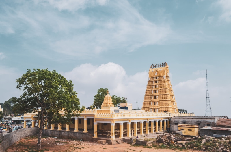 sunlight, building, mysore, tall - high, hindu, day, india, 4K, connection, no people, built structure, incredible india, city, heritage, travel, sky