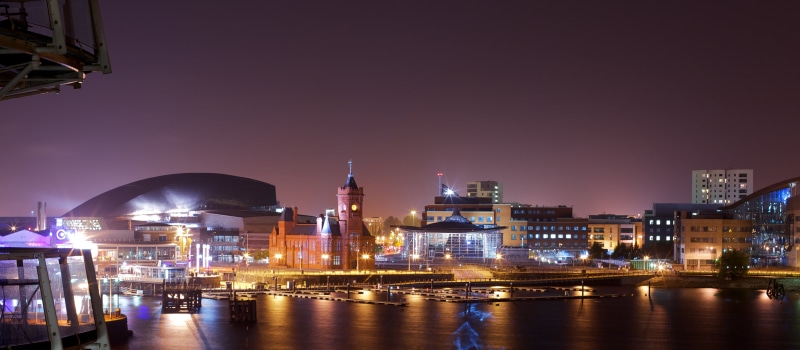 water  sky, water, cityscape, near, city, Cardiff, body of water, cardiff bay, building Exterior, night, at Night, body, time, architecture, Torchwood