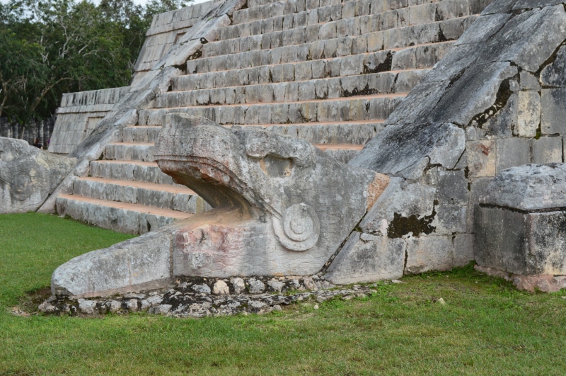 wall - building feature, solid, columns, nature, ancient, mexico, the past, built structure, damaged, outdoors, plant, architecture, travel destinations