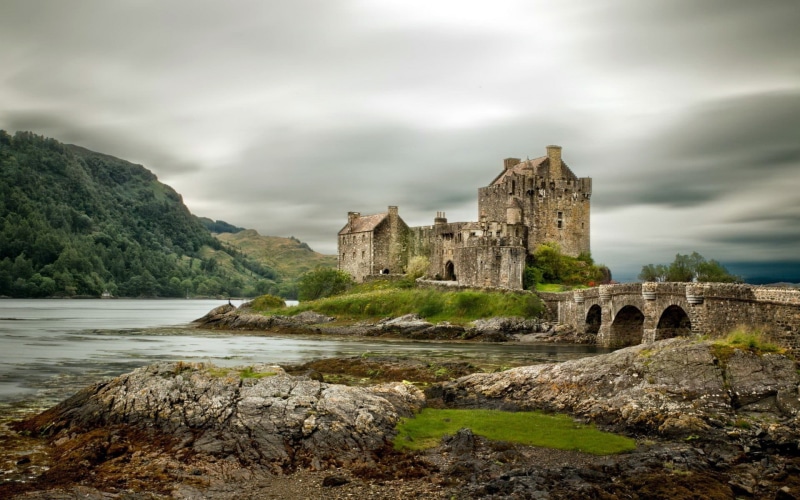 travel destinations, brown, castle, sky, old, building exterior, no people, water, architecture, 1080P, nature, history, overcast, the past, concrete
