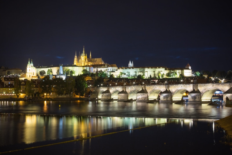 vltava River, cityscape, connection, built structure, urban Scene, 4K, church, Prague Castle, bridge - Man Made Structure, cathedral, prague, the past