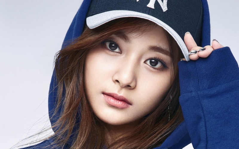 front view, beautiful woman, tzuyu, lifestyles, adolescence, hairstyle, portrait, 4K, young women, young adult, women, looking at camera, studio shot
