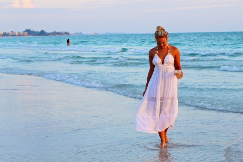 coast, 5K, outdoor, female, woman, wave, sea side, dress, scenics - nature, cloud, fashion, beauty in nature, sun, horizon over water, holiday, sunny
