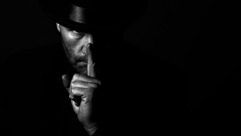 men, hand, one person, indoors, human hand, strength, young adult, depression - sadness, dark, 1080P, emotion, human body part, black color, body part