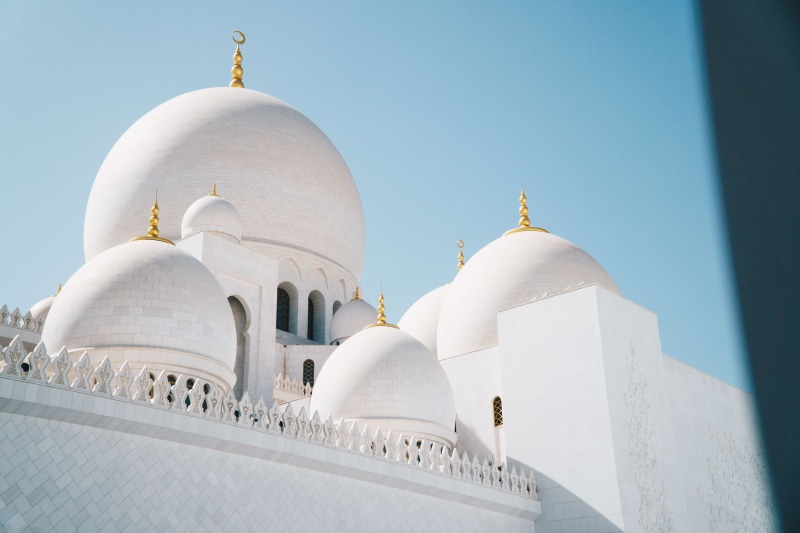 nature, low angle view, white color, building exterior, islam, architecture, spire, roof, day, blue, grand mosque abu dhabi, religion, islamic architecture