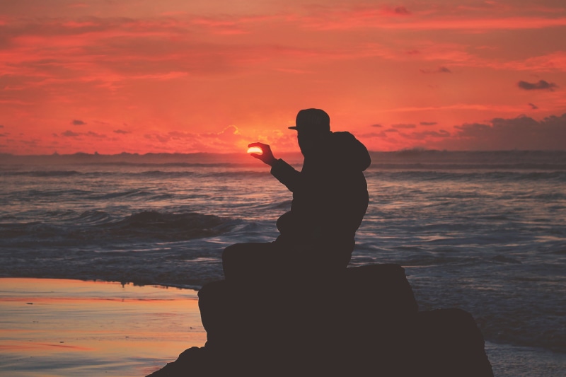 coast, vacations, horizon, people, lifestyles, nature, Silhouette, photographing, orange color, leisure activity, horizon over water, sunset, outdoors