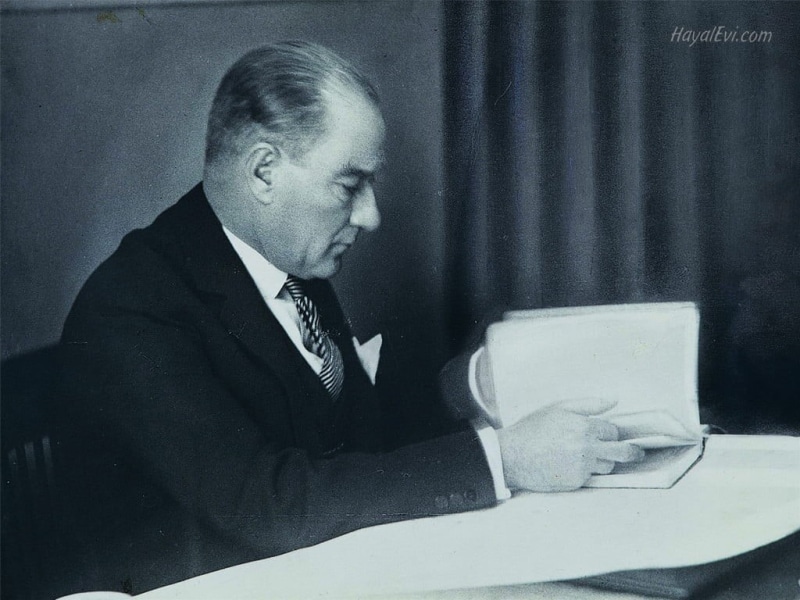 kemal, adult, suit, financial advisor, 480P, office, corporate business, businessman, Mustafa Kemal Atatürk, one person, indoors, economy, males, sitting