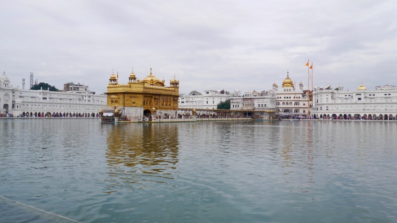moat, building exterior, worship, fort, built structure, no people, city, golden temple, travel destinations, column, waterfront, pillar, 4K, shrine, religion