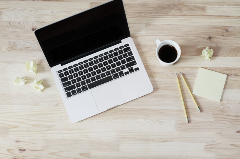 still life, drink, 4K, mug, pencils, technology, indoors, wireless Technology, copy Space, wood - Material, beside, keyboard, white, coffee, modern, working