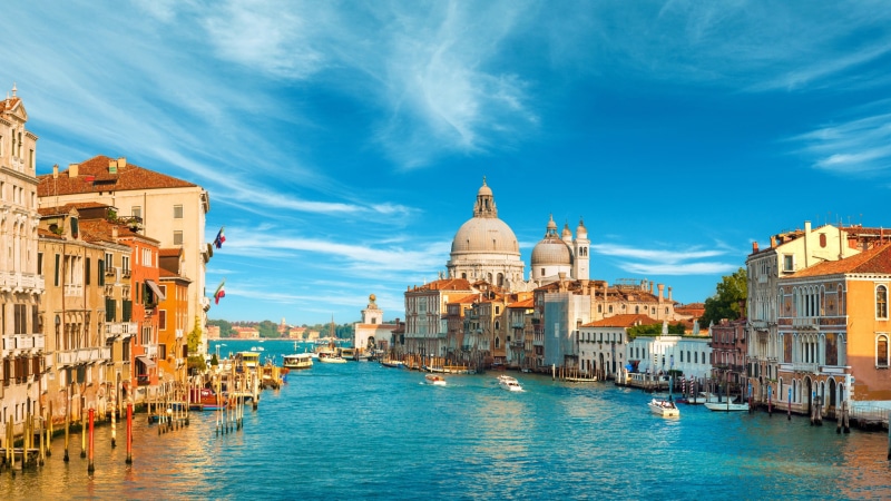 Boat, Canal, Venice, houses, concrete, Sea, Italy, 2K, Sky, Buildings, City, brown, Clouds