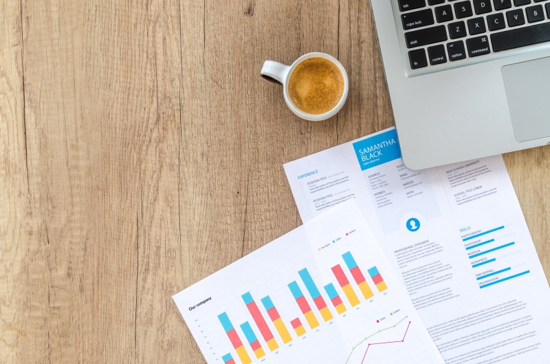 white, finance, note, information, gray, texture, hand, write, sheet, copyspace, using laptop, blank, pencil, keyboard, pad, above, stats, cup, investment