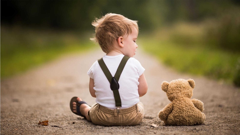 caucasian, kid, face, healthy, portrait, resort area, outdoor, hair, cheerful, concentration, one, sitting, male, cute, family, happiness, little, outside