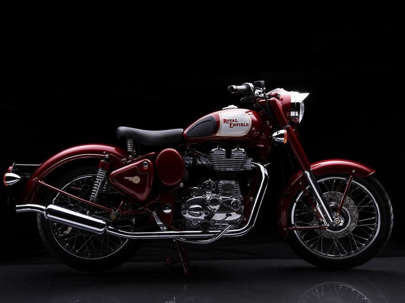 bullet, enfield, black background, transportation, red, studio shot, customized, mode of transportation, royal, wheel, side view, Motorcycles, retro styled