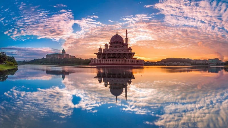sunrise, sunset, water, built structure, travel destinations, pink mosque, outdoors, historic site, reflected, sky, dawn, tourist attraction, history, the past