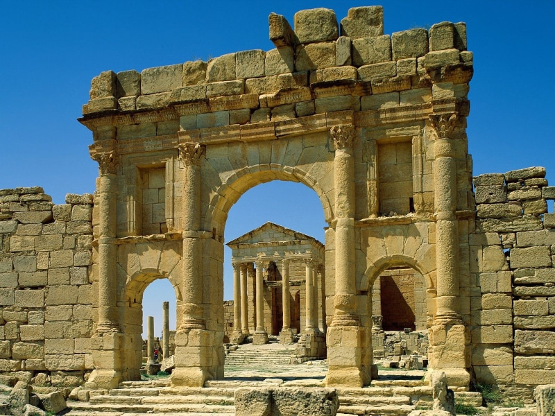 arch, Tunisia, ancient history, history, temple, sky, old, building exterior, ruined, ancient, outdoors, built structure, nature, clear sky, travel destinations