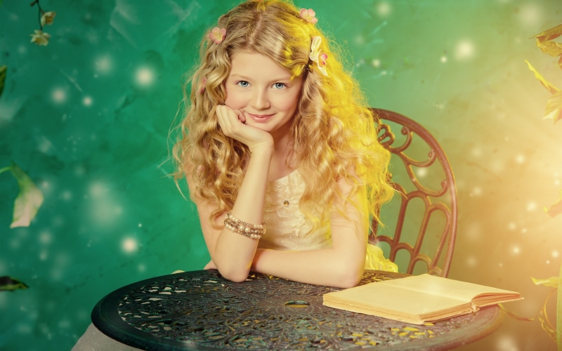 Hair, 2K, Cute, Table, Light, Blonde, Book, Smile, Girl