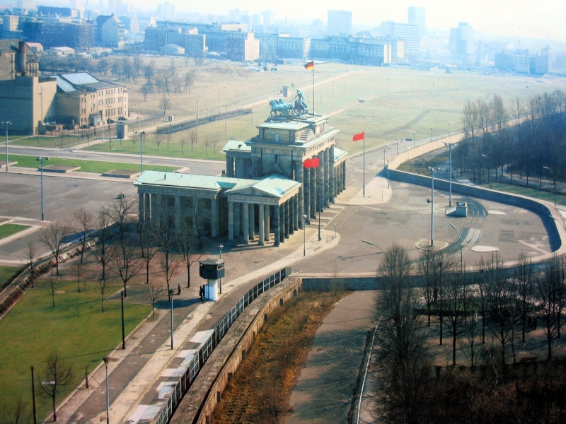 Cold War, Berlin, DDR, Berlin Wall, Red Banner, 1080P, GDR, East Germany