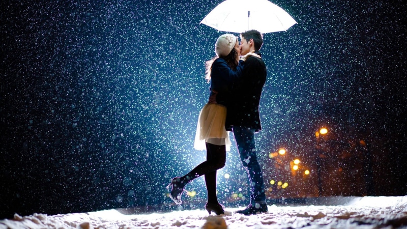 holding, weather, protection, standing, night, young Adult, lifestyles, couple, beauty, beautiful, rain, warm clothing, caucasian Ethnicity, time, snowing