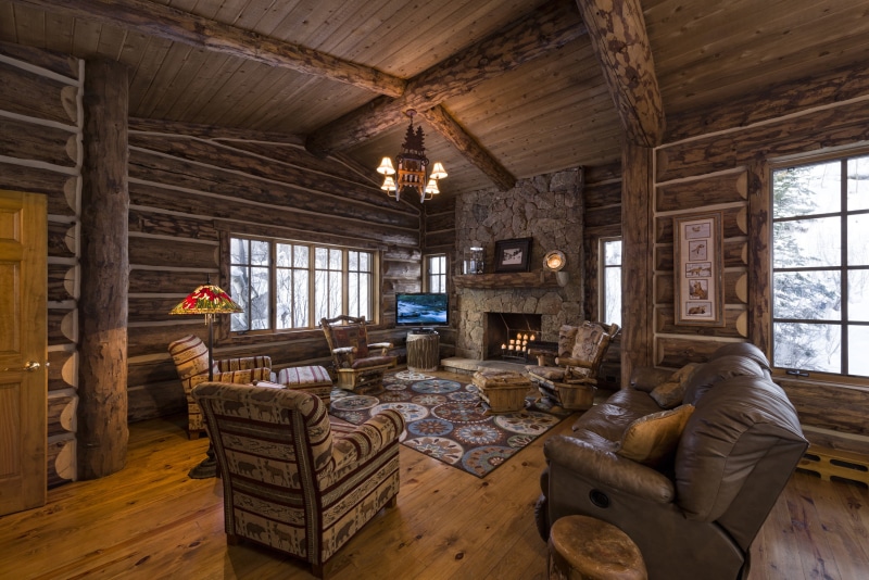 home Interior, old-fashioned, chandelier, inside Of, sofa, lifestyles, building, flooring, coffee table, house, indoors, Mat., domestic Room, bochica, candles