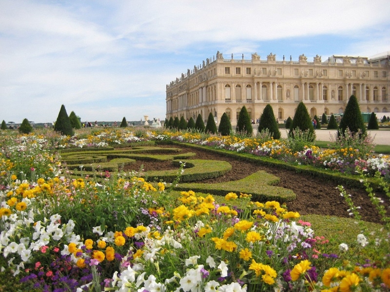 garden, cloud - sky, park, formal garden, the past, flowerbed, freshness, sky, flower, history, 720P, day, ornamental garden, architecture, travel destinations