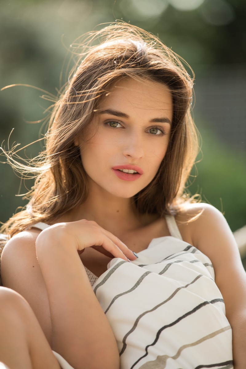 Gloria Sol, pink lipstick, model, portrait display, green eyes, sunlight, face, 2K, windy, Playboy Plus, looking at viewer, Playboy, brunette, women