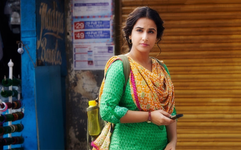 indian, portrait, looking at camera, jasoos, green, sari, vidya balan, standing, traditional clothing, day, beautiful woman, one person, hairstyle, s, waist up