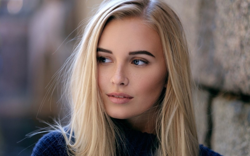 straight hair, body part, headshot, young adult, young women, one person, blond hair, women, beautiful people, beauty, beautiful woman, hair, hairstyle