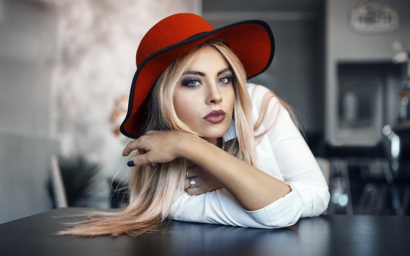leisure activity, beautiful woman, looking at camera, blond hair, hot girl picture 1920x1200, indoors, front view, young women, adult, contemplation, hat