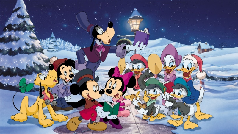 donald, large group of people, 4K, sky, happy, decoration, duck, nature, warm clothing, outdoors, group of people, pluto, leisure activity