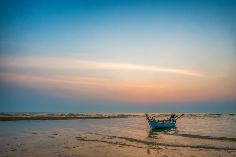 boat, seascape, parked, landscape, water, tourism, outdoors, scenery, dusk, beauty in nature, sea, horizon, tropical, fishing, horizon over water, beach