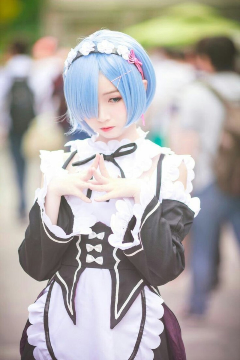 uniform, portrait, childhood, women, cosplay, incidental people, 1080P, anime, celebration, emotion, outdoors, costume, cute, child, Rem, selective focus