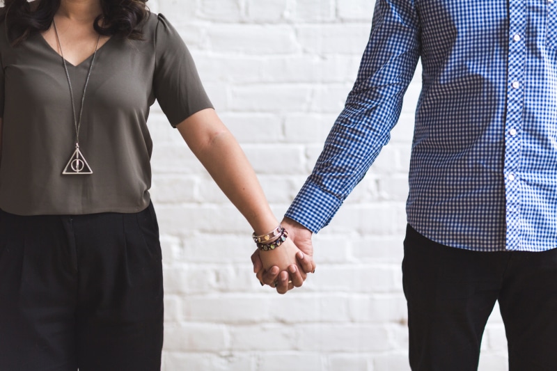 woman, caucasian, relationship, social issues, date, love, women, attractive, two People, white, romantic, portrait, girlfriend, two, people, handshake