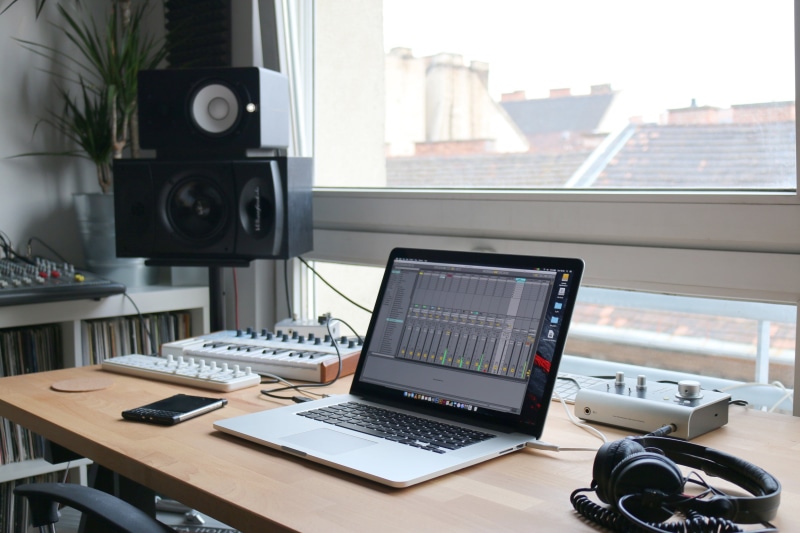 window, wireless technology, studio, computer keyboard, audio, black, macbook, business, music, furniture, pro, keyboard, workspace, headphones, technology