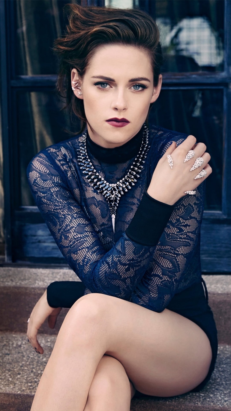 sleeved, s, one person, dress, modern, looking at camera, marie, kristen, jewelry, hollywood, 1080P, young adult, haute couture, Female celebrities, brown hair