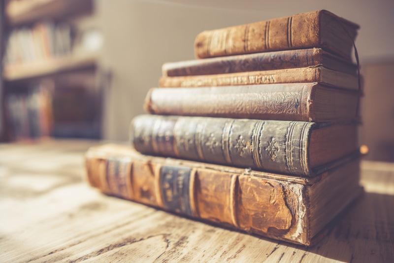 old, education, wisdom, wood, vintage, university, no people, expertise, sheet, retro Styled, read, pages, research, old-fashioned, brown, table, chipped