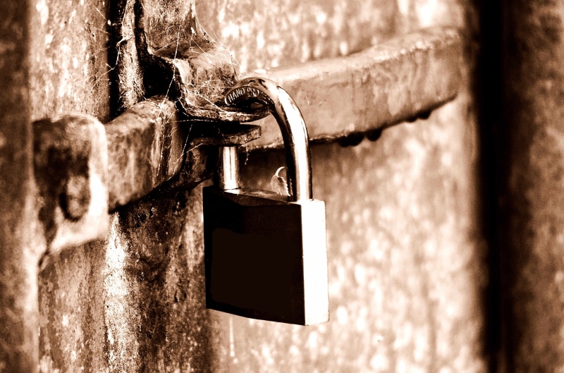 security system, loneliness, padlock, broken heart, metal, architecture, pleasure, close-up, 4K, lock, fear, good bye, heart, mourning, broken, mood, backgrounds