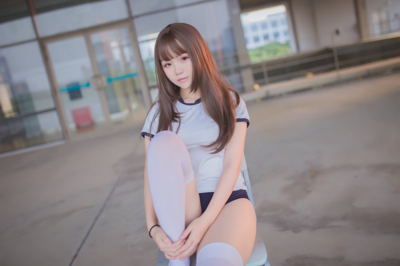 long hair, women, women indoors, cosplay, Japanese women, T-shirt, gym clothes, sportswear, schoolgirl, white t-shirt, indoors, looking at viewer, pink lipstick